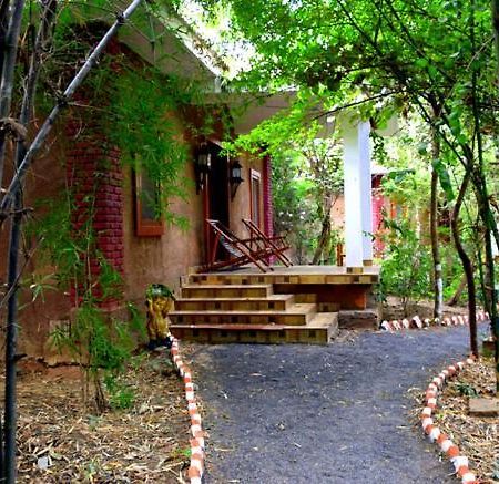 Lemon Tree Wildlife Resort, Bandhavgarh Tāla Zewnętrze zdjęcie